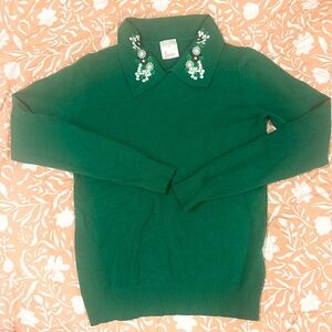 Green sweater with embroidered collar for women, size small